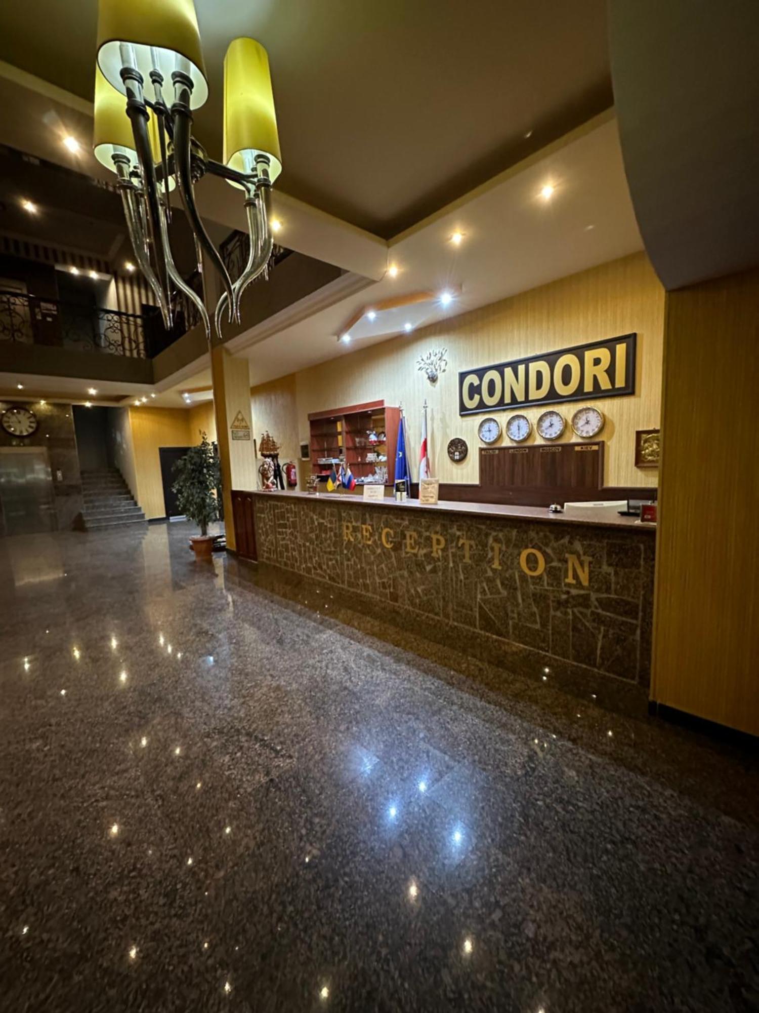 Hotel Condori Koboeleti Buitenkant foto